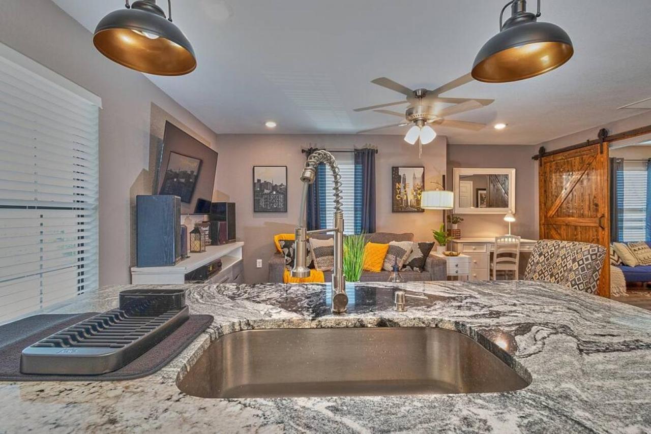 Cozy Haven Attached To Million Home - South Tampa Exteriér fotografie